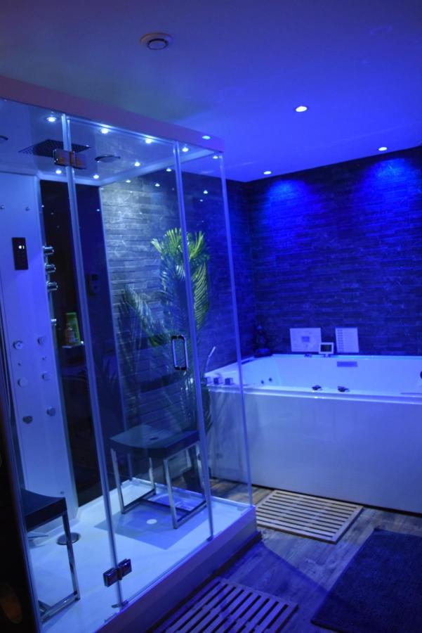 Spa Privatif Love Room, Le Hammam Et Bulles, Chez Nuits Chartraines Chartres Exteriör bild