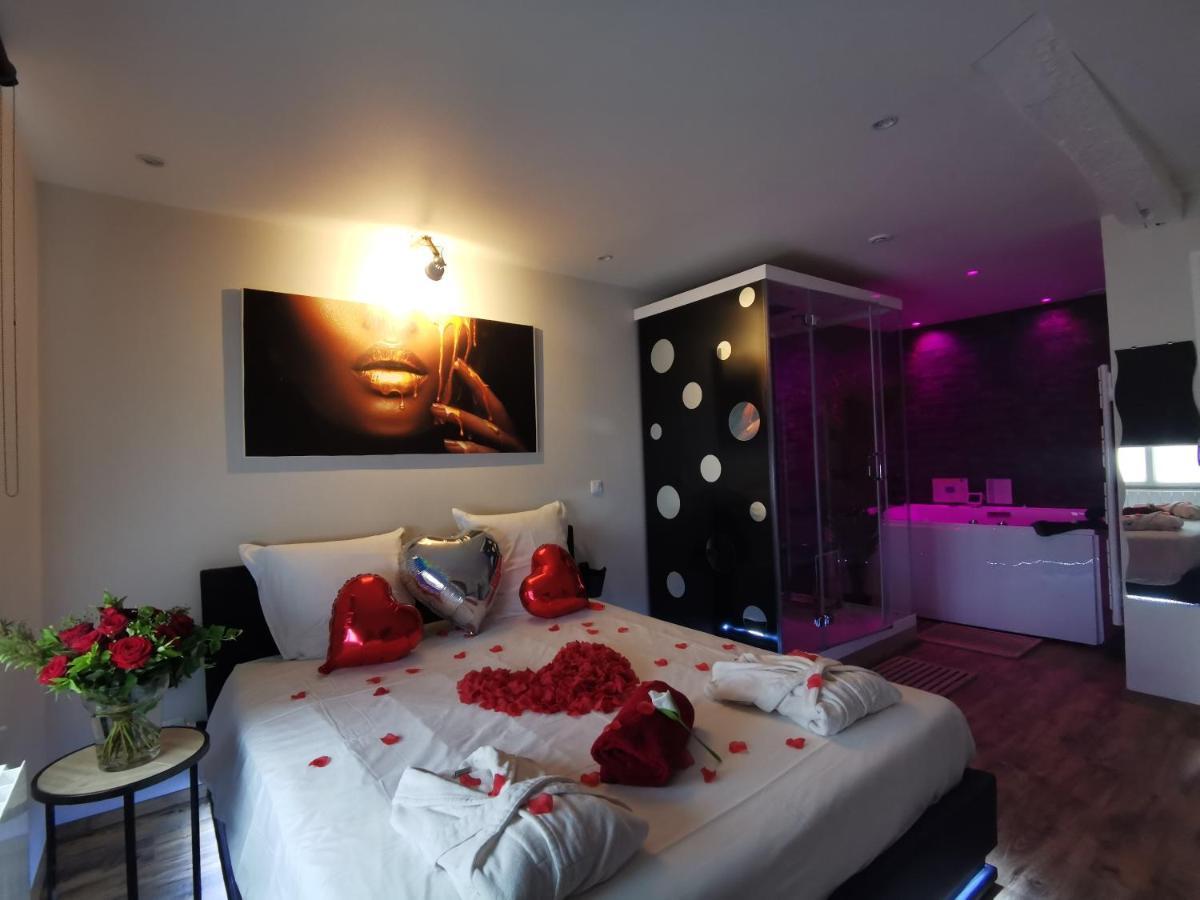 Spa Privatif Love Room, Le Hammam Et Bulles, Chez Nuits Chartraines Chartres Exteriör bild